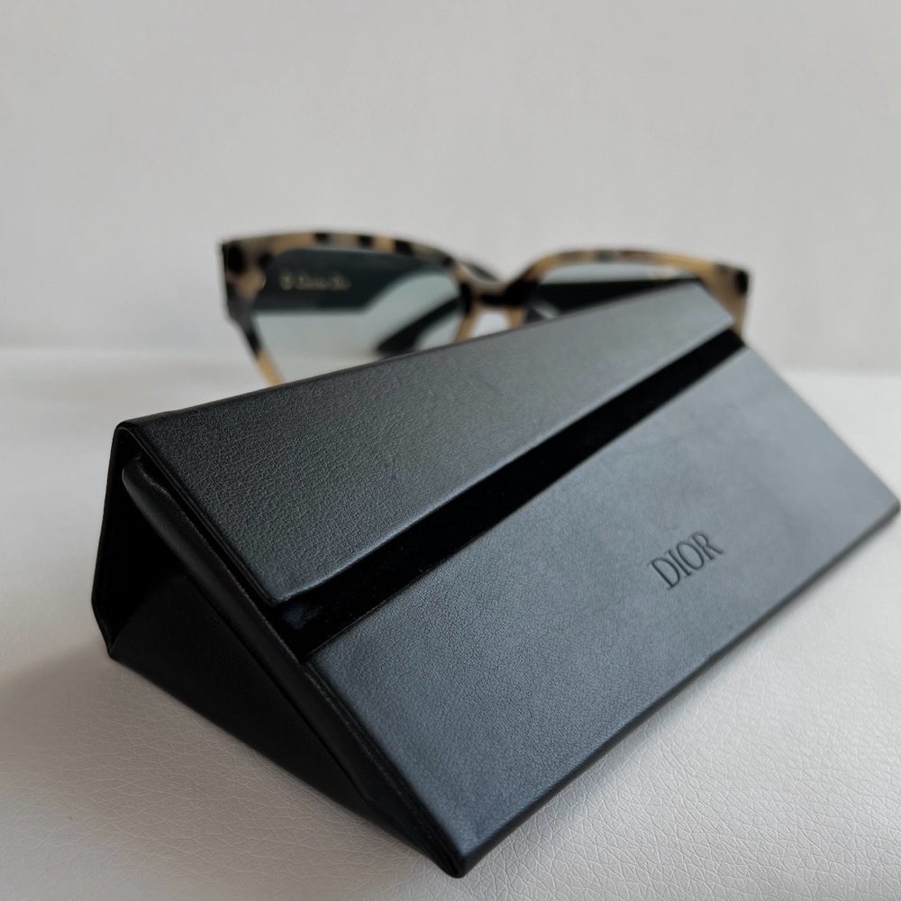 Christian Dior Diorid ID1 Sunglasses EUC - Picture 7 of 14